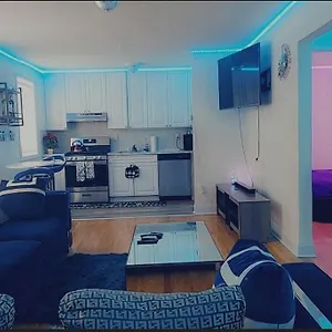 Townhouse In Oakland Gardens Apartment New York