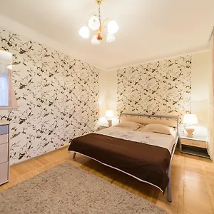 Apartment On Lesi Ukrainky Blvd, Kyiv