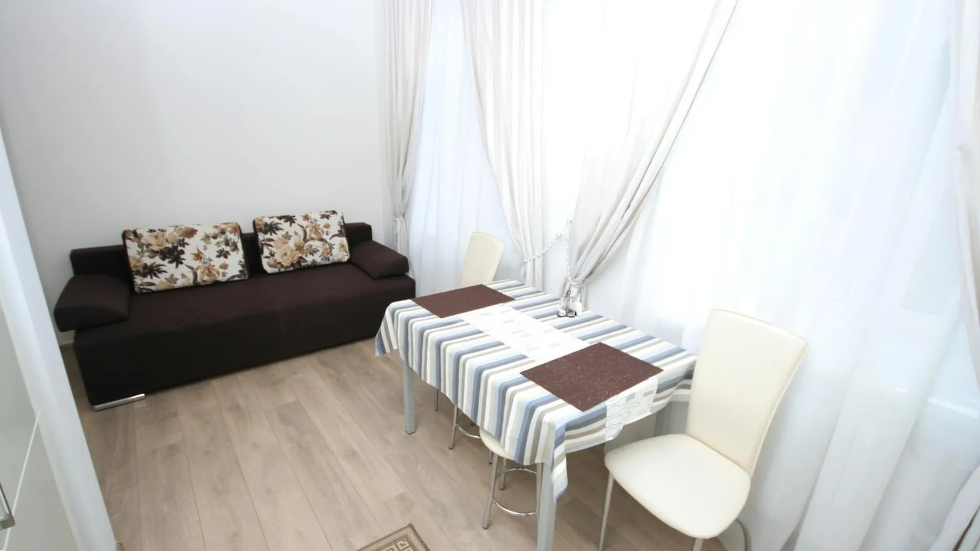 Real Home Apartments In Kiev Center Ukrayna