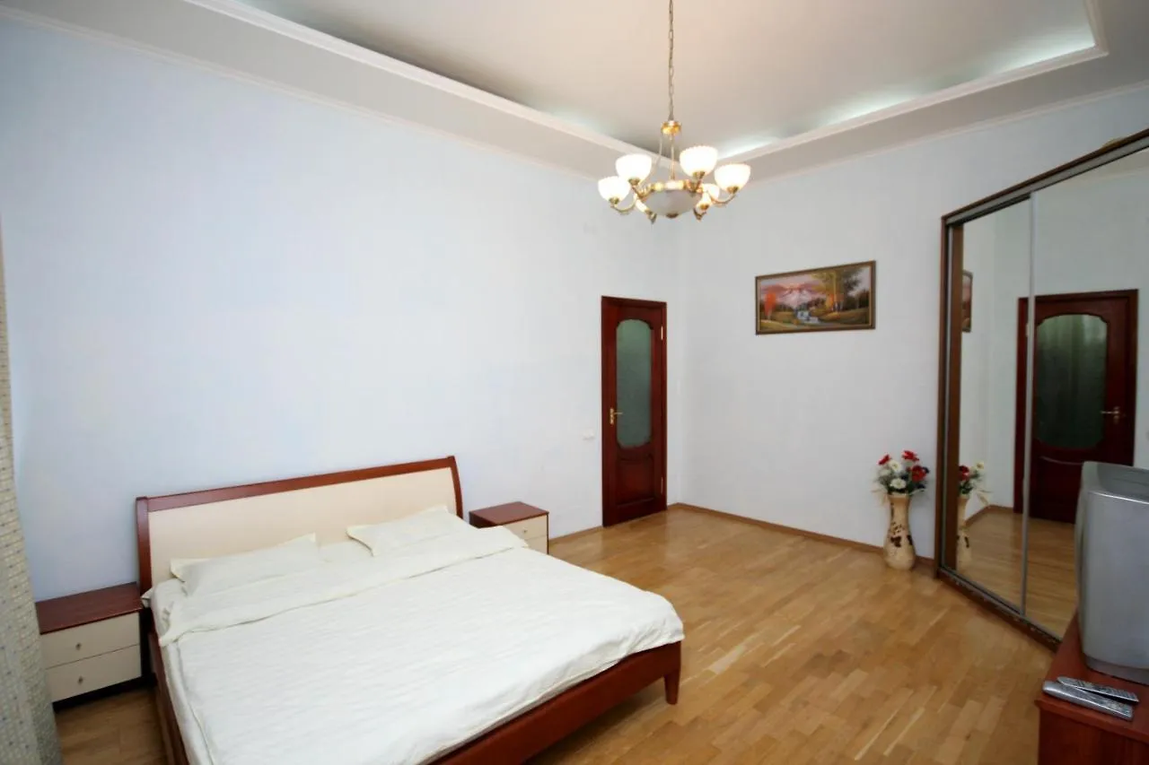 Real Home Apartments In Kiev Center Ukraine