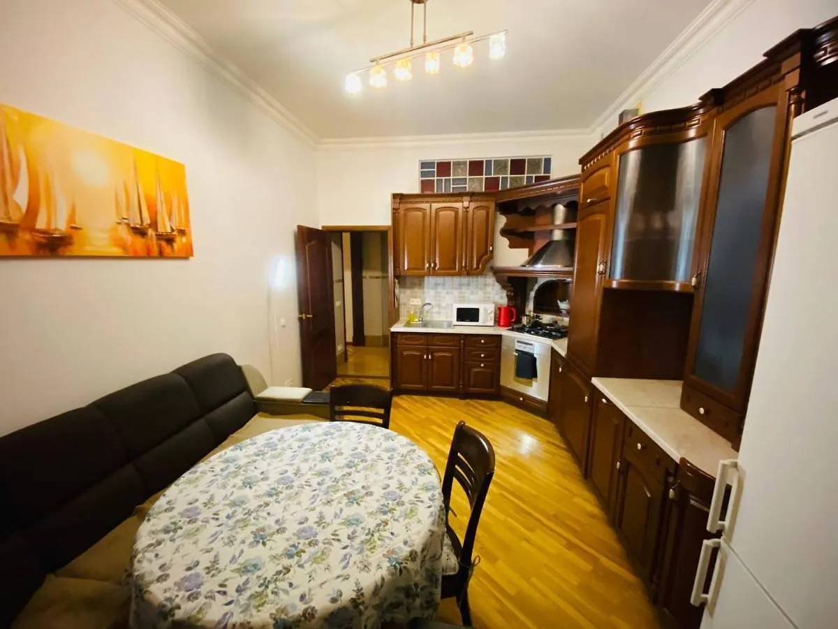 Real Home Apartments In Kiev Center