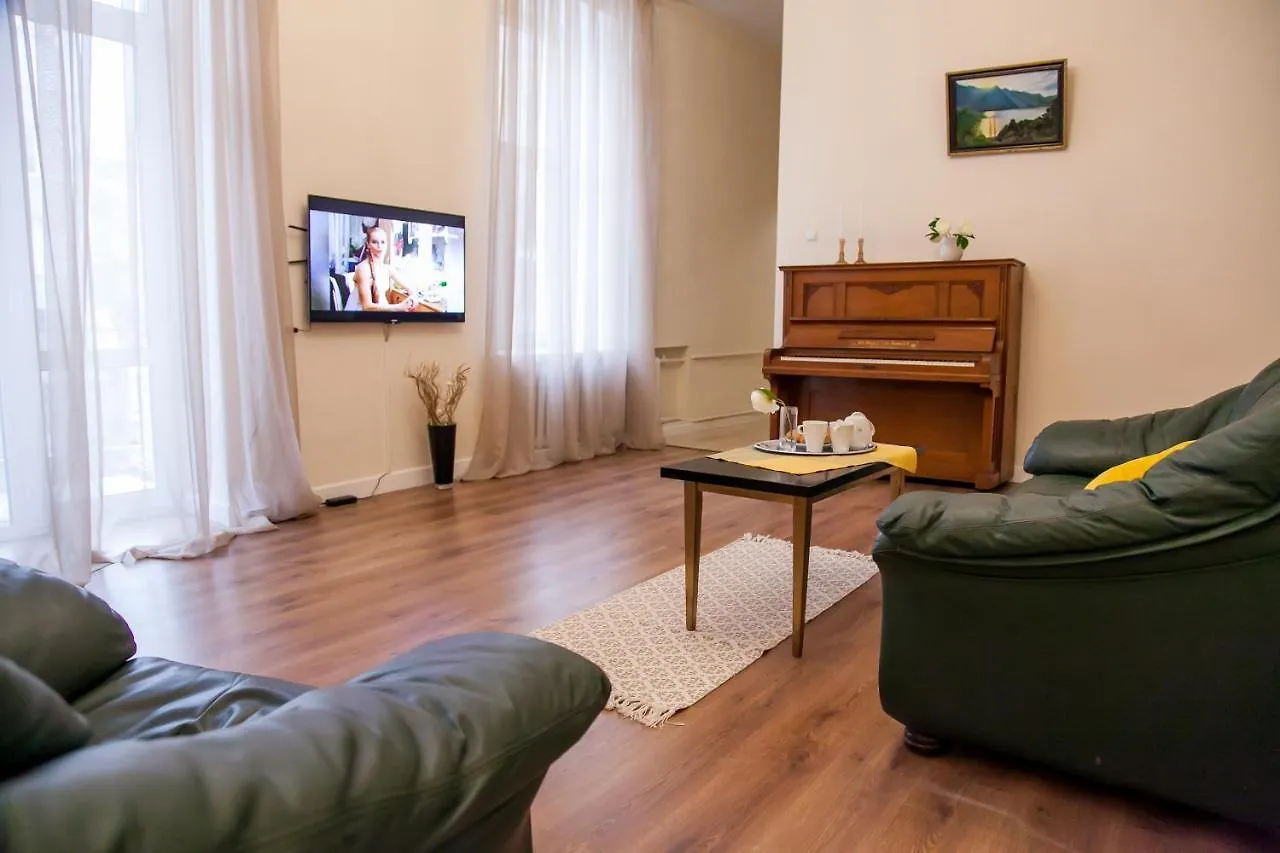 Real Home Apartments In Kiev Center