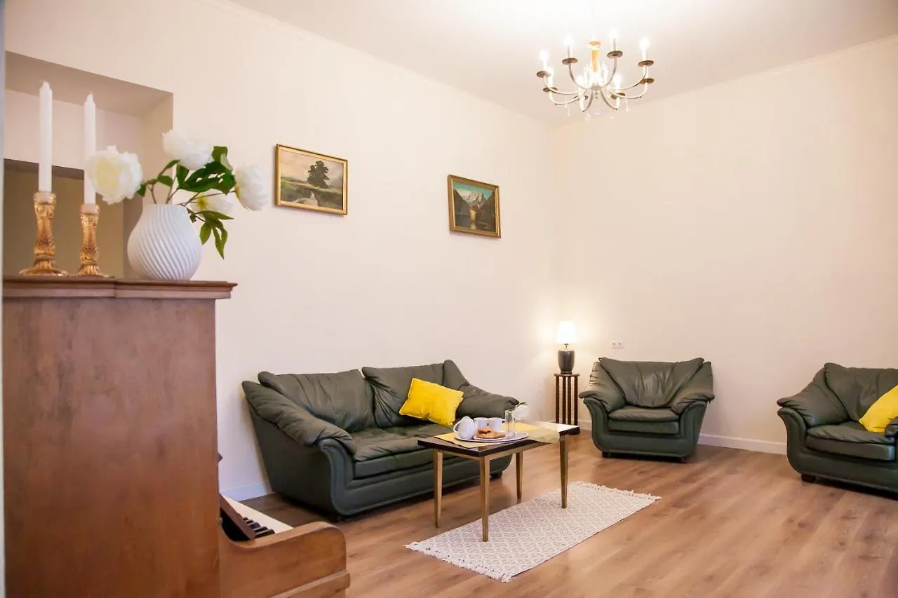 Real Home Apartments In Kiev Center